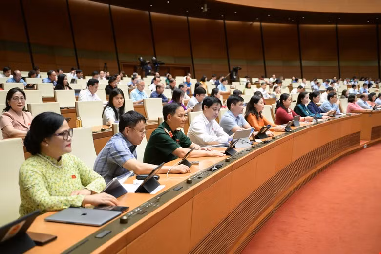 Rút ngắn thời gian bầu cử đại biểu Quốc hội khoá XVI, kịp thời kiện toàn nhân sự của Nhà nước -0