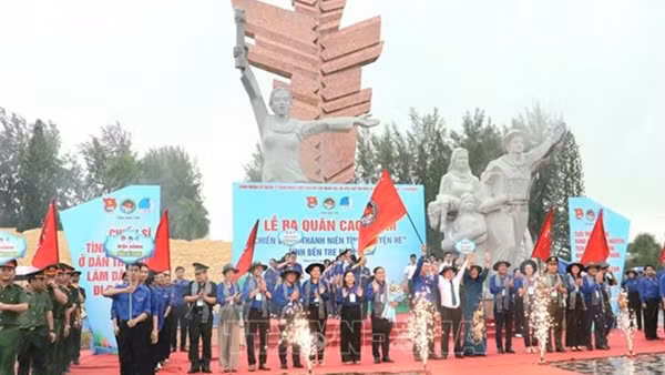 Sôi động và thiết thực Chiến dịch “Thanh niên tình nguyện hè” 2025 tại xứ Dừa
