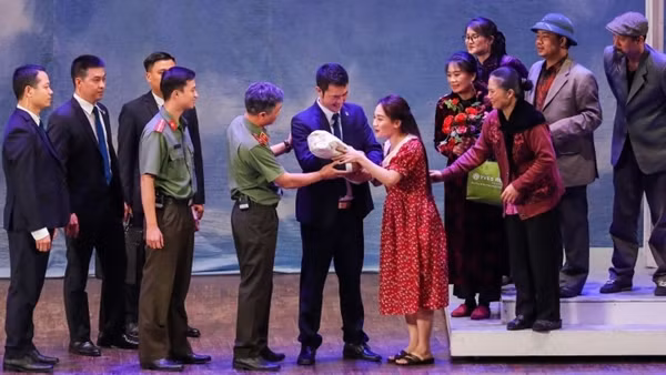 Đẩy mạnh sáng tác và quảng bá tác phẩm văn học nghệ thuật về lực lượng Cảnh vệ CAND