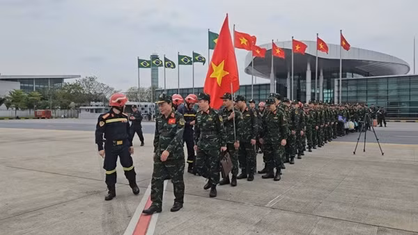 Đội cứu nạn, cứu hộ Bộ Công an mang trang thiết bị hiện đại giúp nâng cao hiệu quả tìm kiếm tại Myanmar