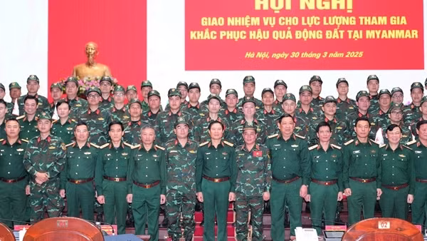 Bộ Quốc phòng giao nhiệm vụ cho 80 quân nhân tham gia khắc phục hậu quả động đất tại Myanmar