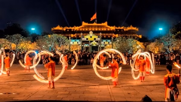 Đại Nội Huế mở cửa miễn phí ban đêm phục vụ du khách tham quan triển lãm