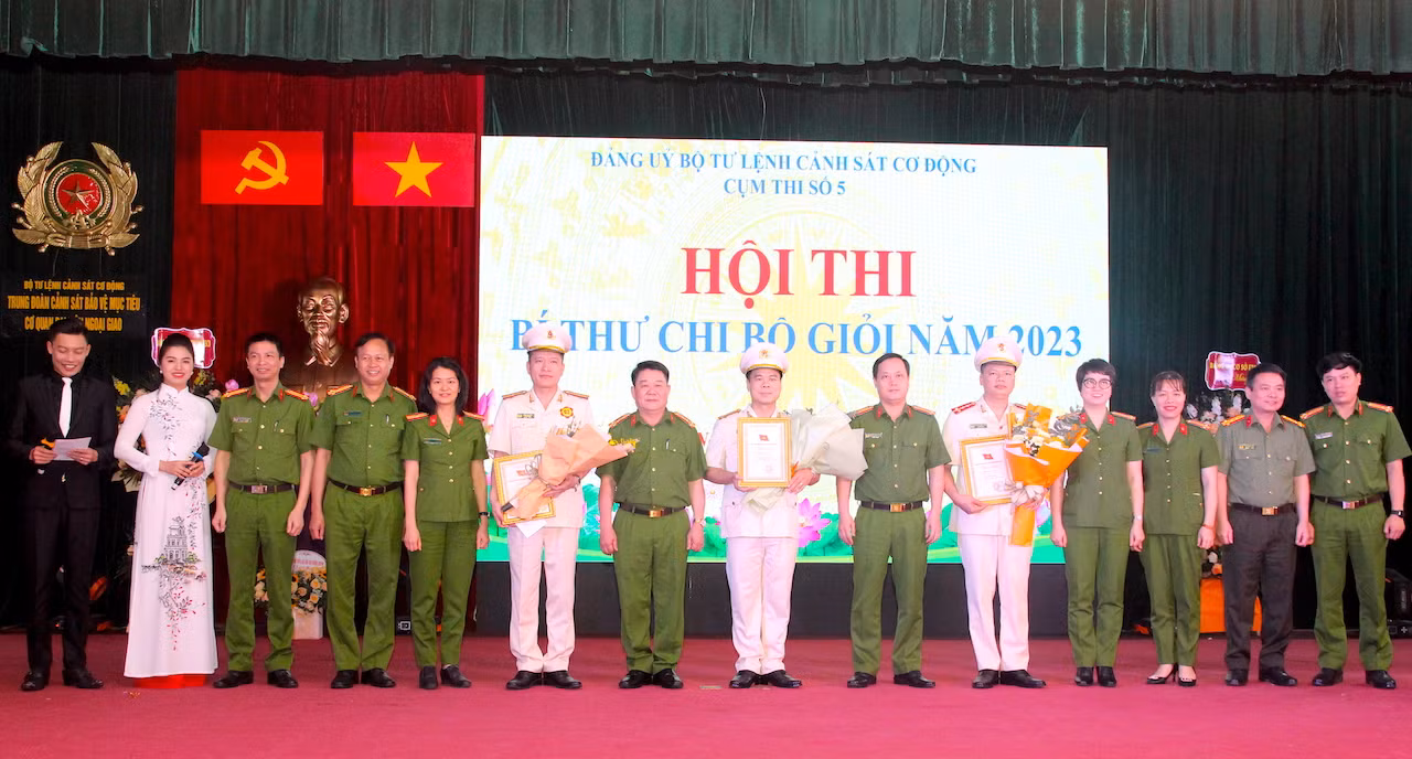 Sinh động, hấp dẫn Hội thi Bí thư Chi bộ giỏi trong Cụm thi đua số 5 Bộ Tư lệnh Cảnh sát cơ động -0