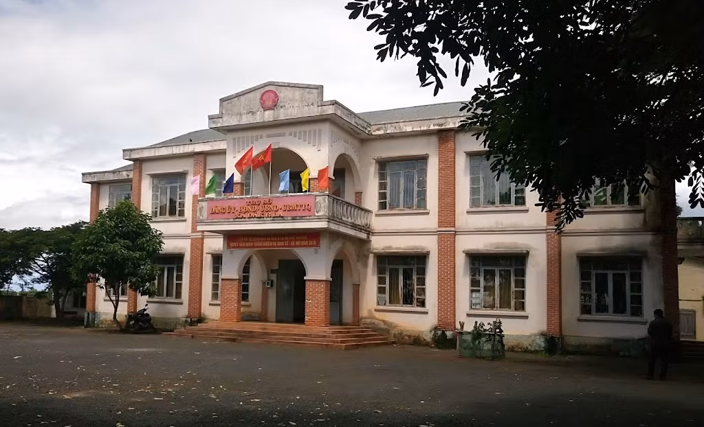 Bắt cán bộ địa chính xã để điều tra hành vi nhận hối lộ -0
