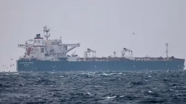 Iran bắt giữ tàu chở dầu trên vùng biển nhạy cảm