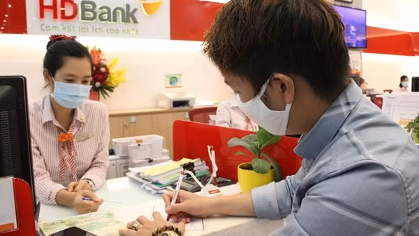 Chính thức cơ cấu nợ, giữ nguyên nhóm nợ để hỗ trợ khách hàng