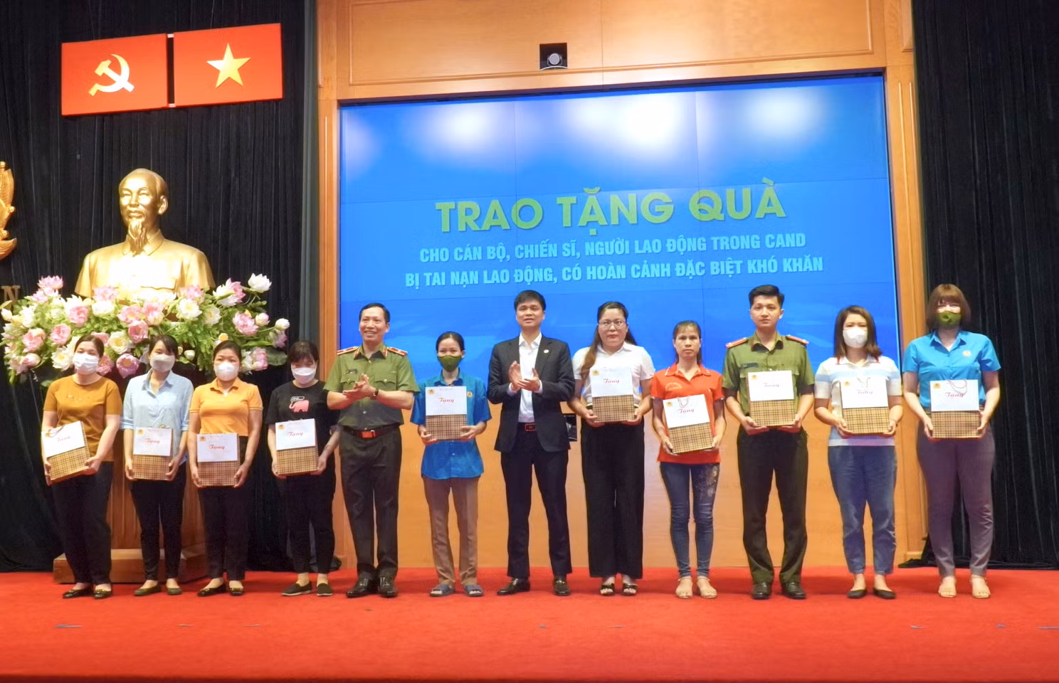 Phát động Tháng hành động về an toàn vệ sinh lao động, Tháng Công nhân trong CAND -0