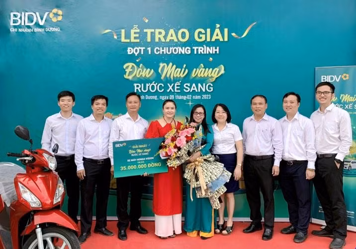 BIDV trao giải thưởng ô tô Honda City cho khách hàng -0