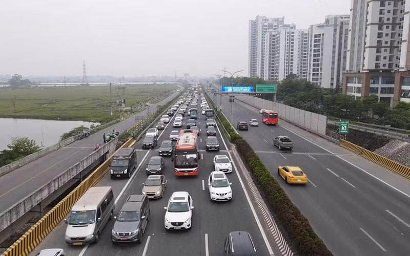 Hà Nội: Phân luồng giao thông tránh ùn tắc các cửa ngõ dịp nghỉ lễ 30/4 -0