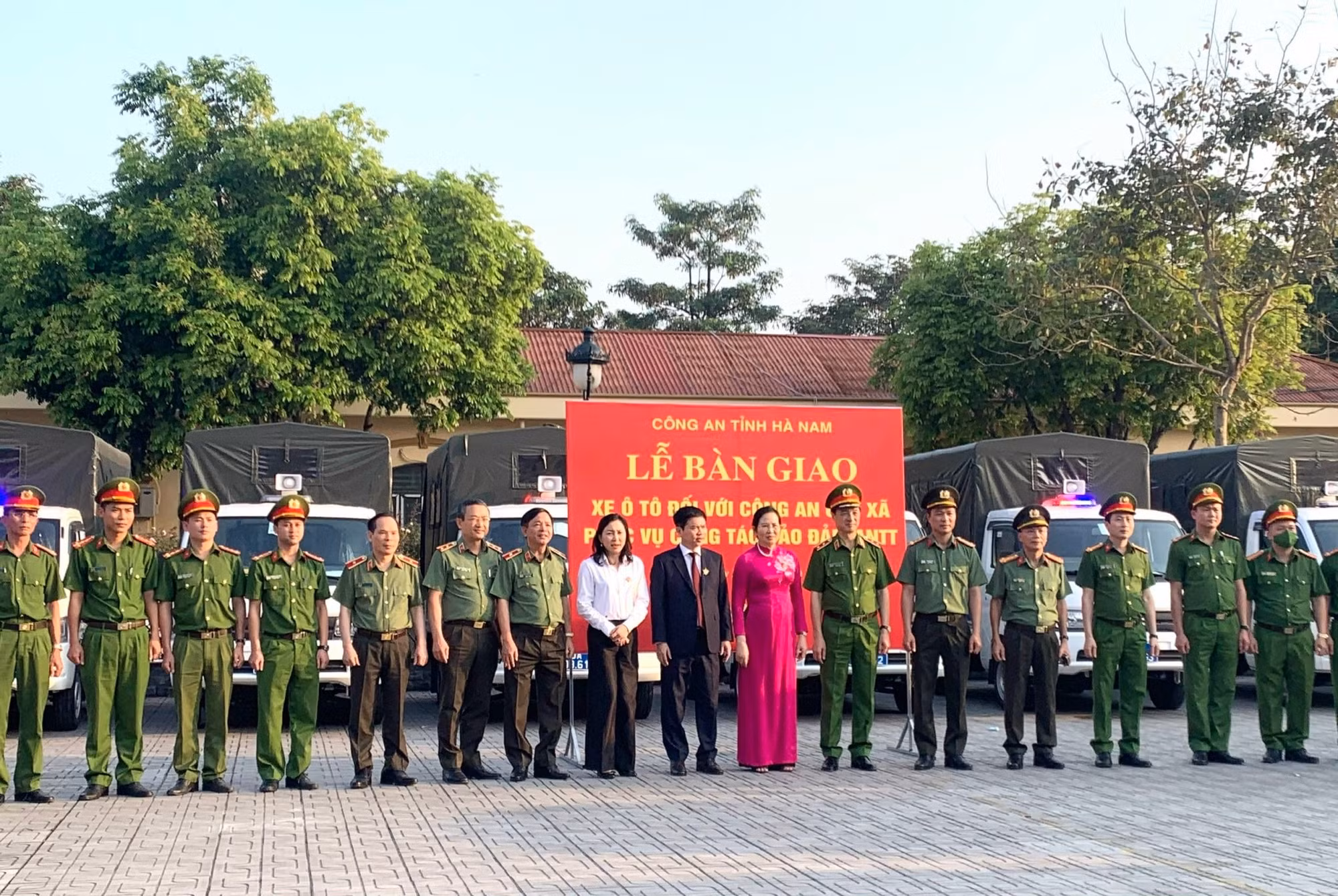 Công bố Công an tỉnh Hà Nam là tỉnh đầu tiên trong cả nước hoàn thành cấp CCCD cho công dân -0