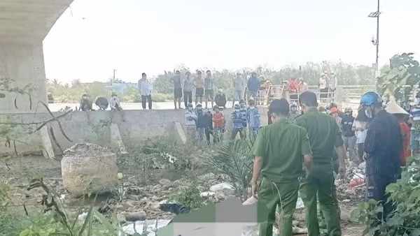 Sợ gia đình la mắng chuyện mất xe máy, nam sinh viên nhảy cầu Mỹ Lợi