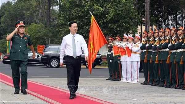 Chủ tịch nước Võ Văn Thưởng thăm và làm việc tại Quân khu 9