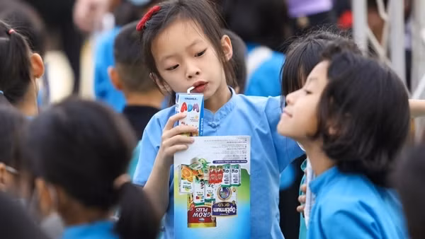 Năm 2023 sẽ có 17.000 trẻ em được Vinamilk hỗ trợ uống sữa miễn phí