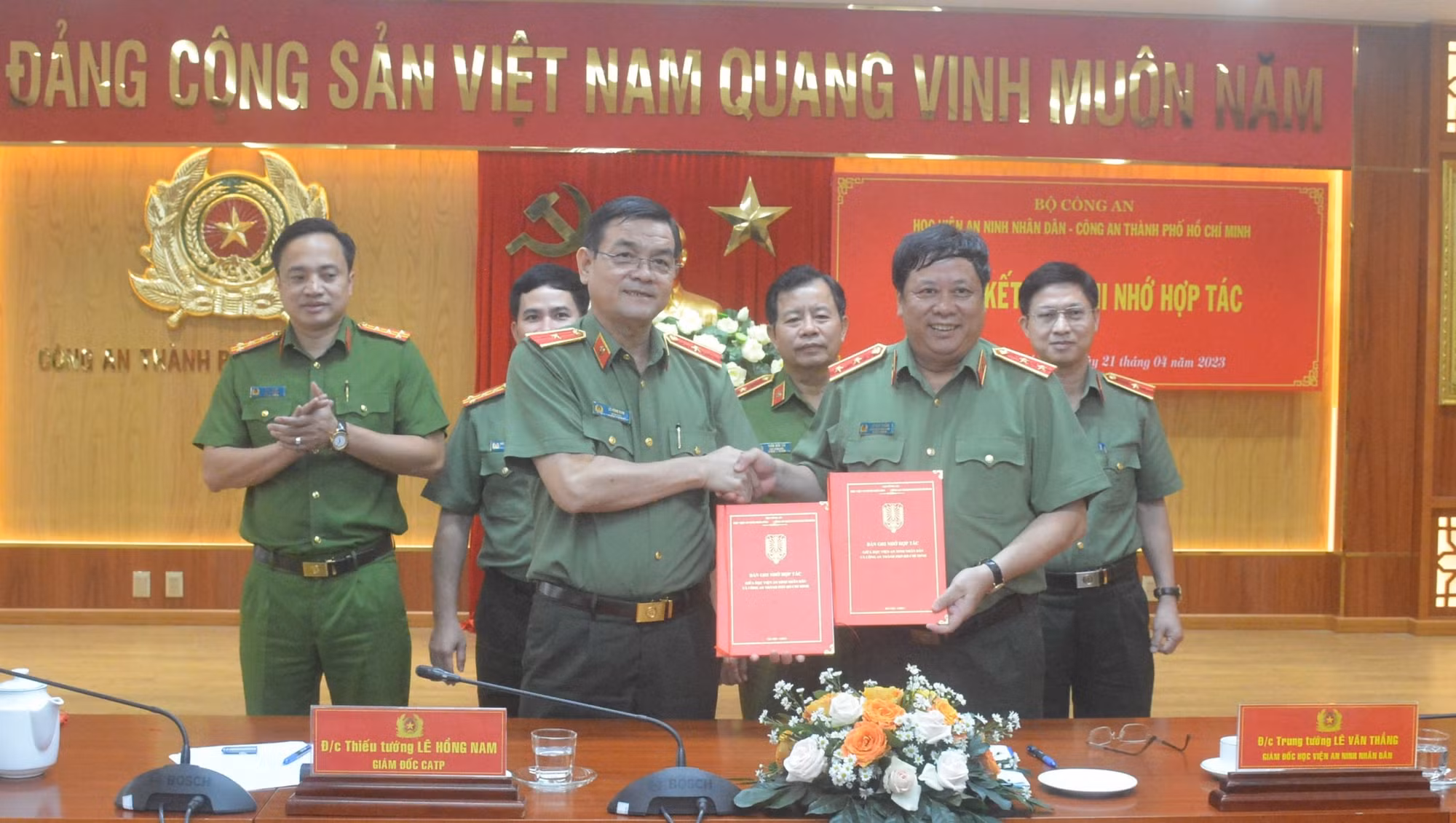 Học viện An ninh nhân dân và Công an TP Hồ Chí Minh ký kết Bản ghi nhớ hợp tác -0