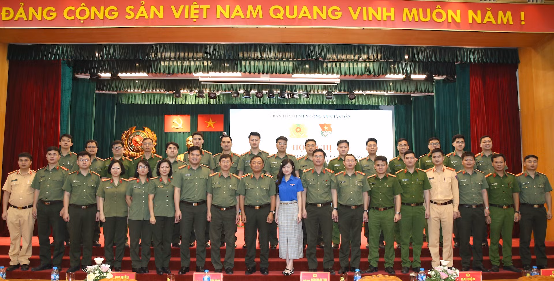 Tăng cường công tác chính trị, tư tưởng trong đoàn viên, thanh niên CAND -0