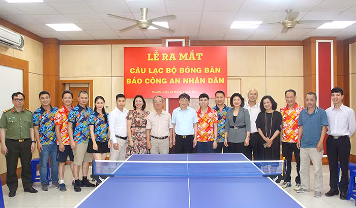 Sôi nổi lễ ra mắt CLB Bóng bàn Báo CAND -0