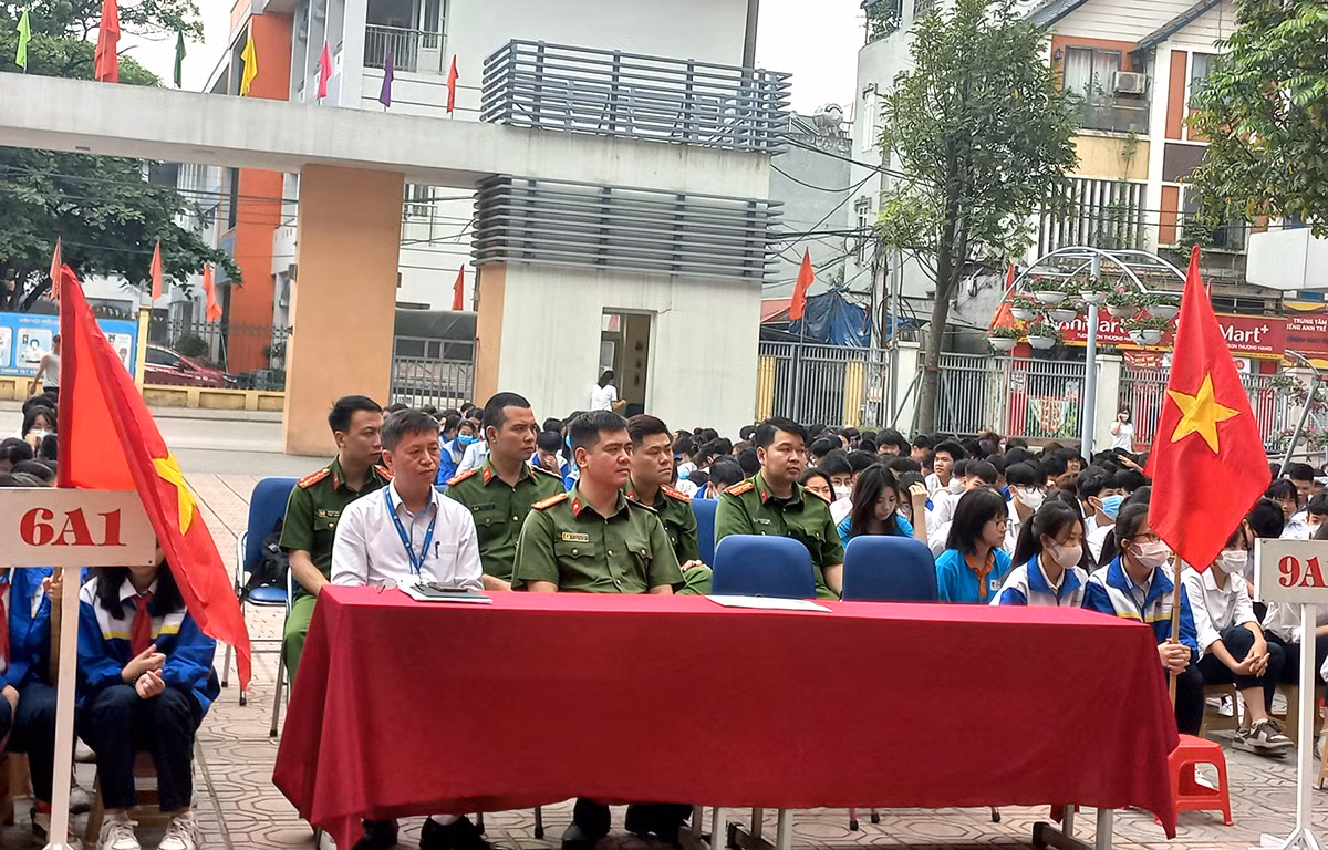 Báo động đối tượng học sinh sử dụng thuốc lá điện tử tăng cao -0