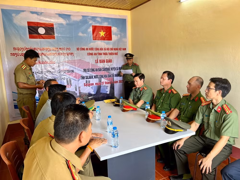 Khánh thành 3 trụ sở làm việc của nước bạn Lào -0