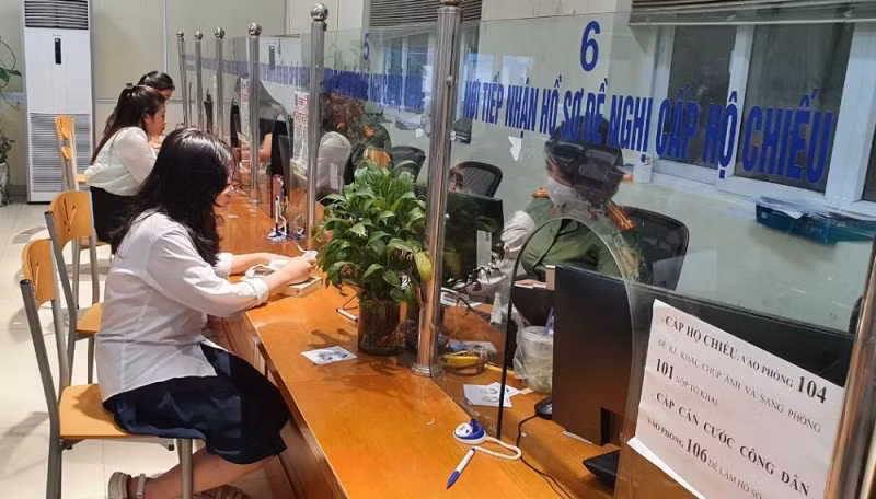 Nâng cao hiệu quả công tác quản lý nhà nước trong lĩnh vực nhập cảnh, xuất cảnh, quá cảnh và cư tru -0