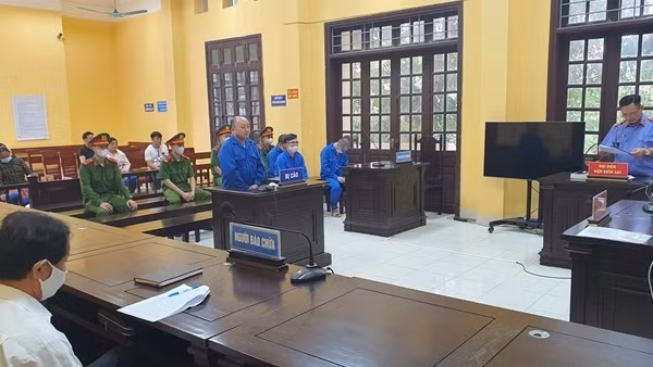 Hai lần lĩnh án tử hình vì mua bán ma túy