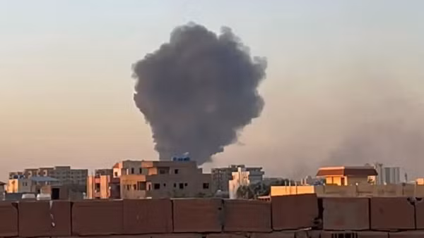 Giao tranh ác liệt ở Sudan, nhiều nước ráo riết sơ tán công dân