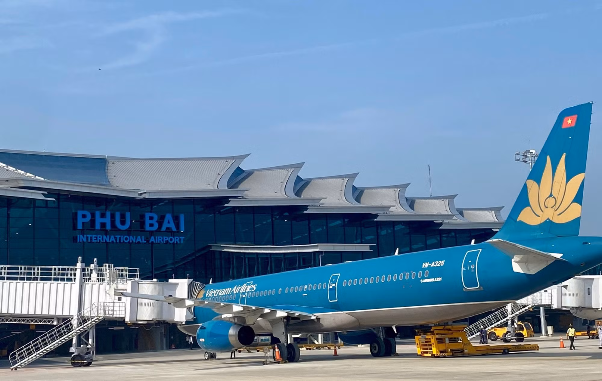 Nhà ga hàng không mô phỏng kiến trúc cung đình Huế được đưa vào khai thác -0