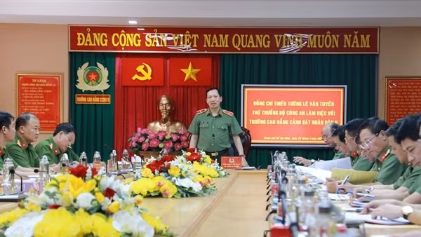 Đảm bảo hậu cần, kỹ thuật và cơ sở vật chất phục vụ hiệu quả công tác giáo dục, đào tạo