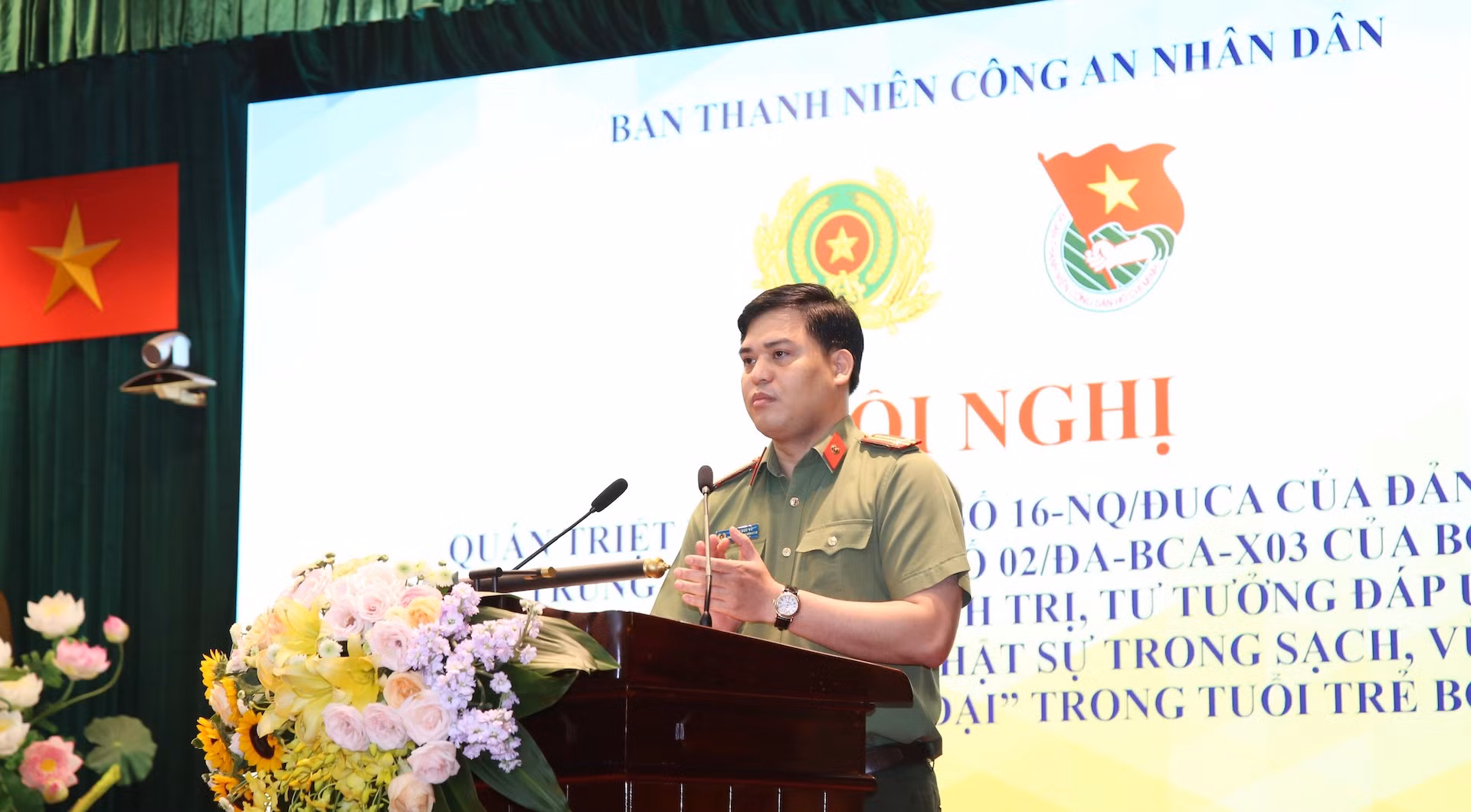 Tăng cường công tác chính trị, tư tưởng trong đoàn viên, thanh niên CAND -0