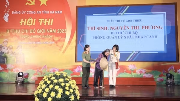 Ấn tượng các Hội thi Bí thư chi bộ giỏi