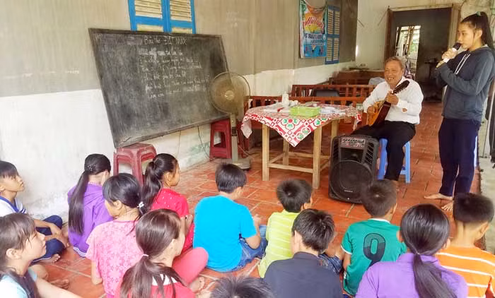 ĐB trang 25: Kể chuyện người truyền sử -0