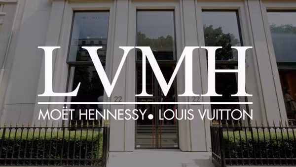Đế chế hàng hiệu LVMH đạt giá trị thị trường vượt 500 tỉ USD
