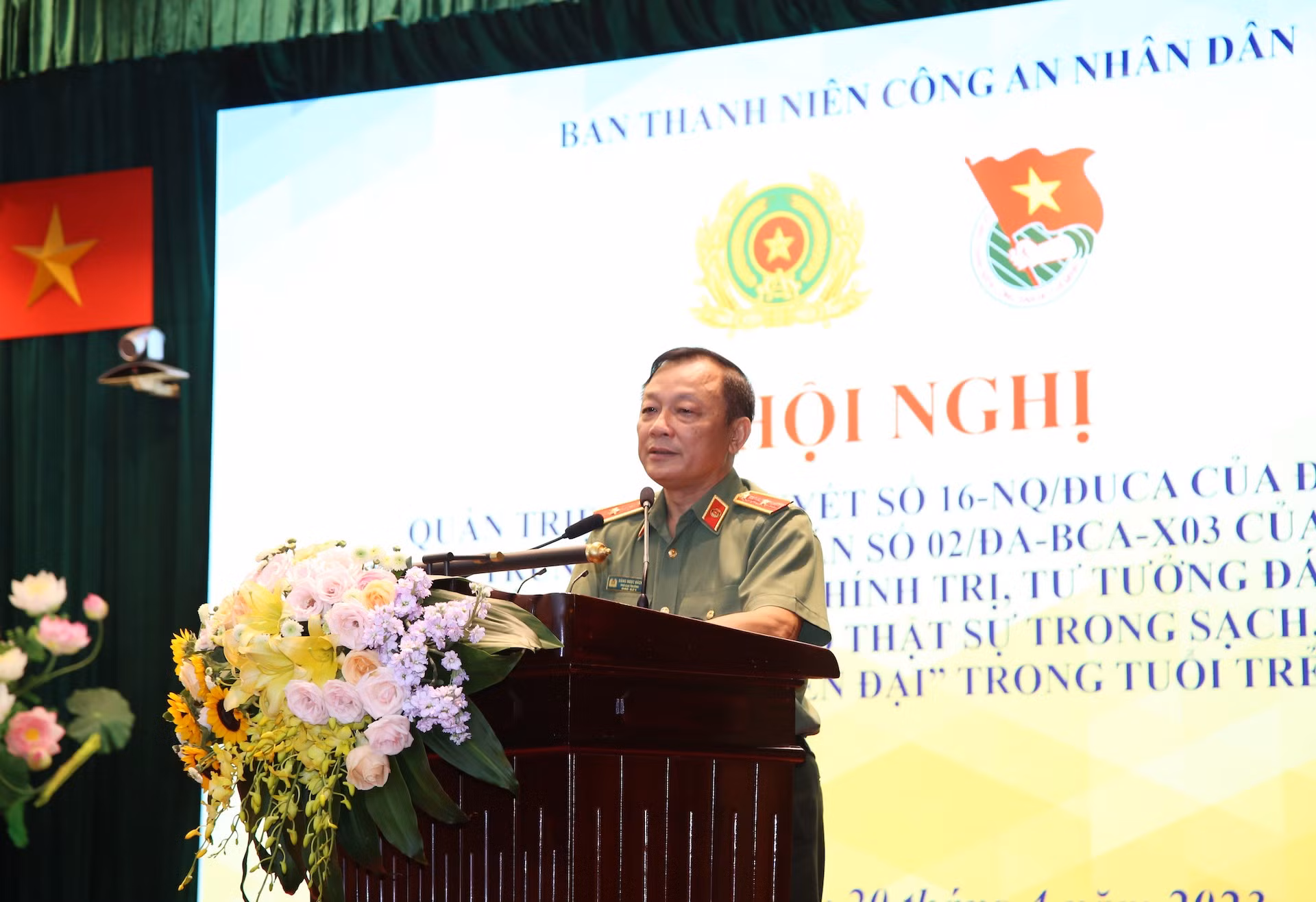 Tăng cường công tác chính trị, tư tưởng trong đoàn viên, thanh niên CAND -0