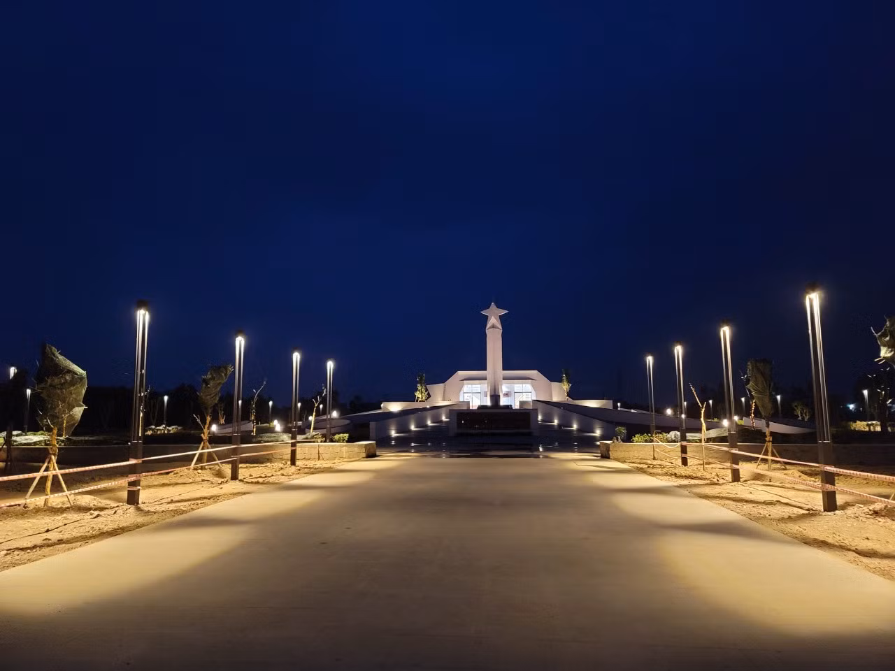 Đồng chí Nguyễn Hòa Bình dự Lễ khánh thành Khu lưu niệm chiến thắng Vườn Gòn - Đá Bàn -0