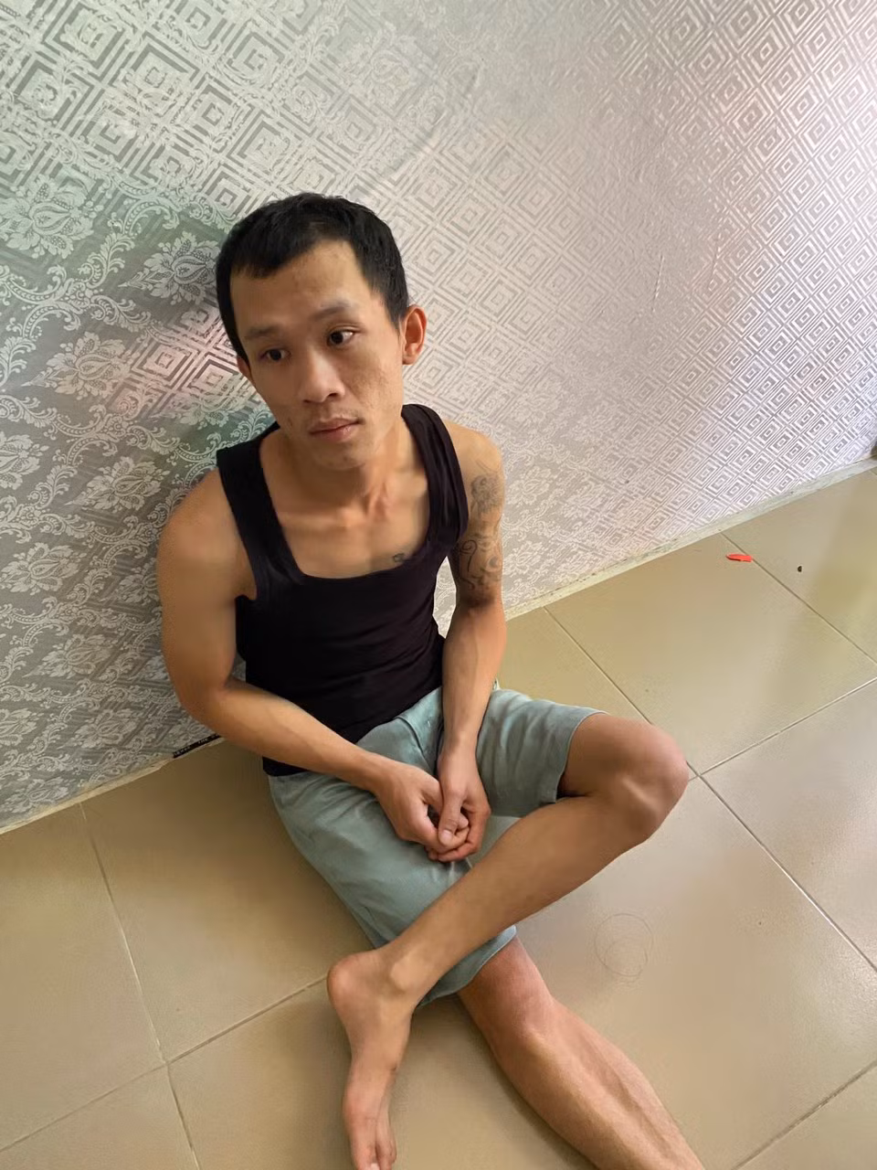 3 chiến sĩ Công an phường Thọ Quang bị thương khi bị đối tượng mua bán ma túy tấn công -0