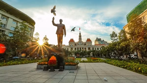 Khát vọng và niềm tin Việt Nam hùng cường