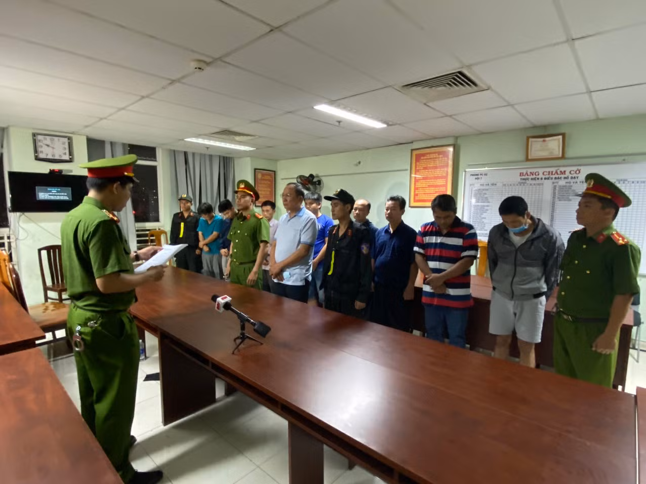 “Nhận hối lộ”, 3 lãnh đạo, nhân viên Trung tâm Đăng kiểm 50-09D bị bắt giam -0