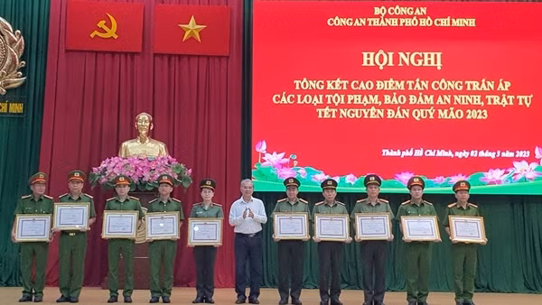 Cao điểm tấn công tội phạm: TP Hồ Chí Minh xử lý 17.456 trường hợp vi phạm nồng độ cồn