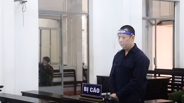 Giám đốc mạo nhận người thân của Bí thư Tỉnh uỷ, lừa đảo hơn 61 tỷ đồng