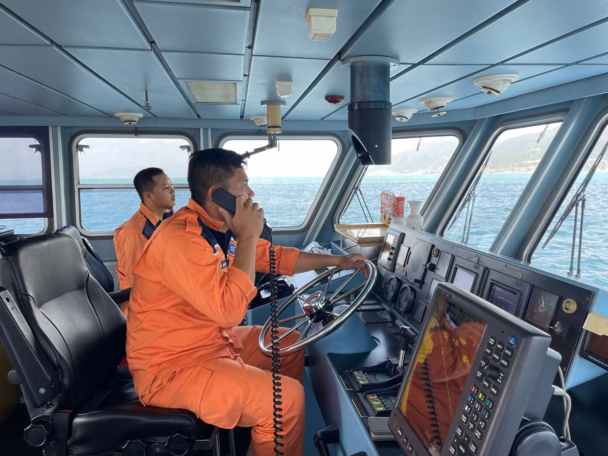  Vượt sóng gió cứu nạn thơ máy tàu biển nước ngoài đột biến sức khỏe -0