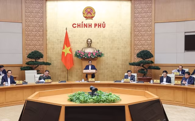 Giao nhiệm vụ cụ thể cho từng bộ, từng ngành để tháo gỡ khó khăn, thúc đẩy sản xuất, kinh doanh -0