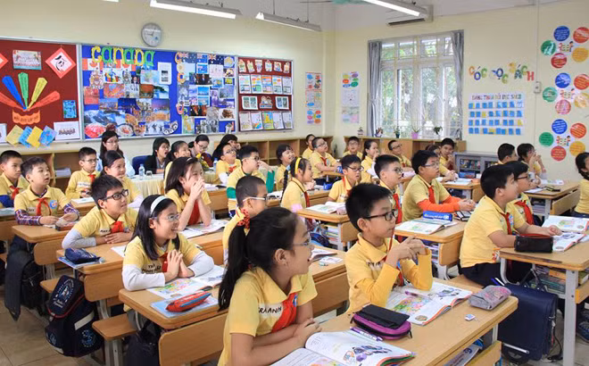 Theo chương trình GDPT mới, sẽ phải có đủ phòng để bố trí cho học sinh học 2 buổi/ngày ở bậc tiểu học. Ảnh minh họa. Theo chương trình GDPT mới, sẽ phải có đủ phòng để bố trí cho học sinh học 2 buổi/ngày ở bậc tiểu học. Ảnh minh họa.