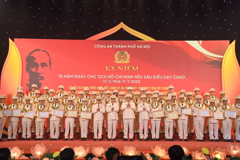 Trọng danh dự, góp phần tô thắm thêm hình ảnh người chiến sỹ CAND -0