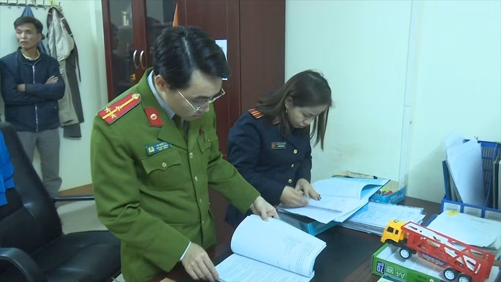 Khởi tố phó giám đốc trung tâm đăng kiểm về hành vi “Nhận hối lộ” -0
