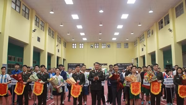 Khai mạc Hội thao chào mừng kỷ niệm 70 năm Ngày thành lập Cục Quản lý xuất nhập cảnh
