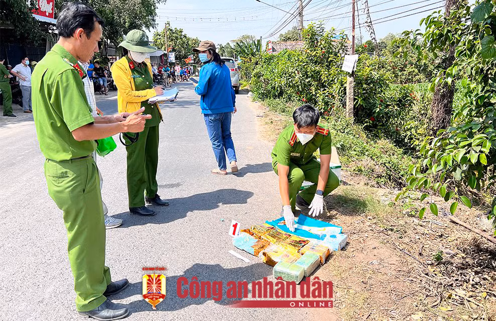 Hành trình truy bắt nhóm đối tượng vận chuyển 18,6 kg ma túy từ Campuchia về Việt Nam -0