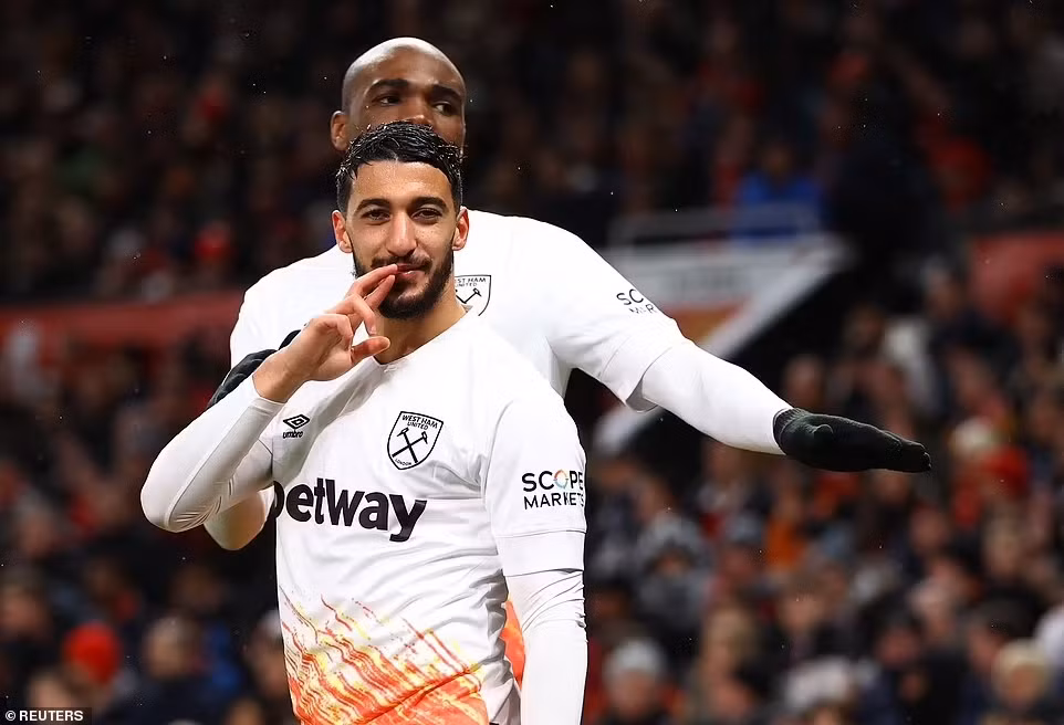 Lội ngược dòng kinh điển, Man Utd vào tứ kết Cup FA -0