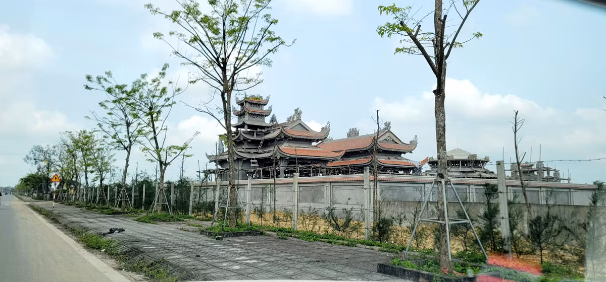 Thu hồi hàng nghìn mét vuông đất trồng lúa giao cho cá nhân xây dựng khu lăng mộ khủng -0