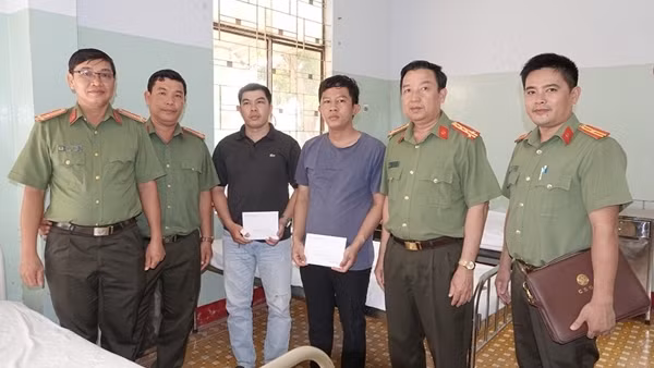 Hai cán bộ Công an xã bị thương khi làm nhiệm vụ
