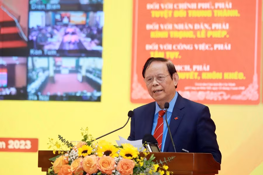 Mỗi luận điểm của Người đều có hiệu ứng rộng lớn, có sức lan toả mãi mãi -0