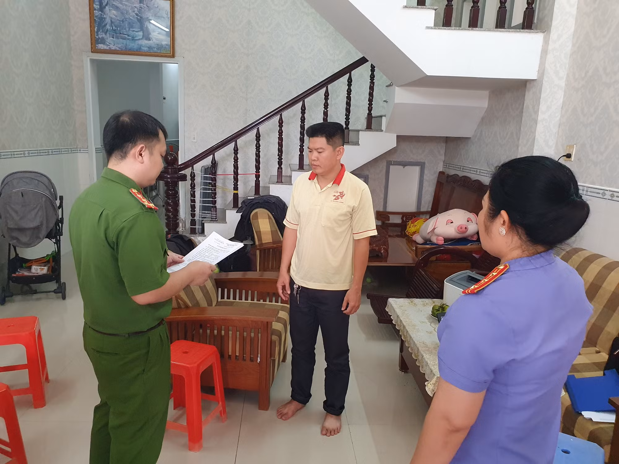 Công an TP Cần Thơ bắt tạm giam giám đốc Trung tâm đăng kiểm xe cơ giới số 6502D, 6504D và 6506D -0